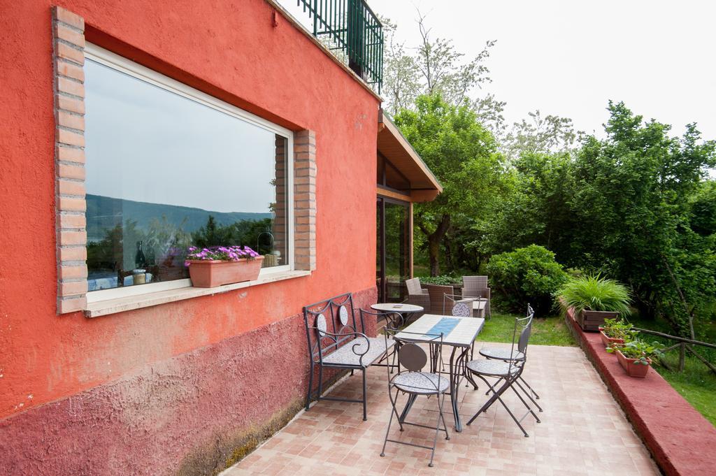 La Finestra Sul Lago Ronciglione  Exterior photo